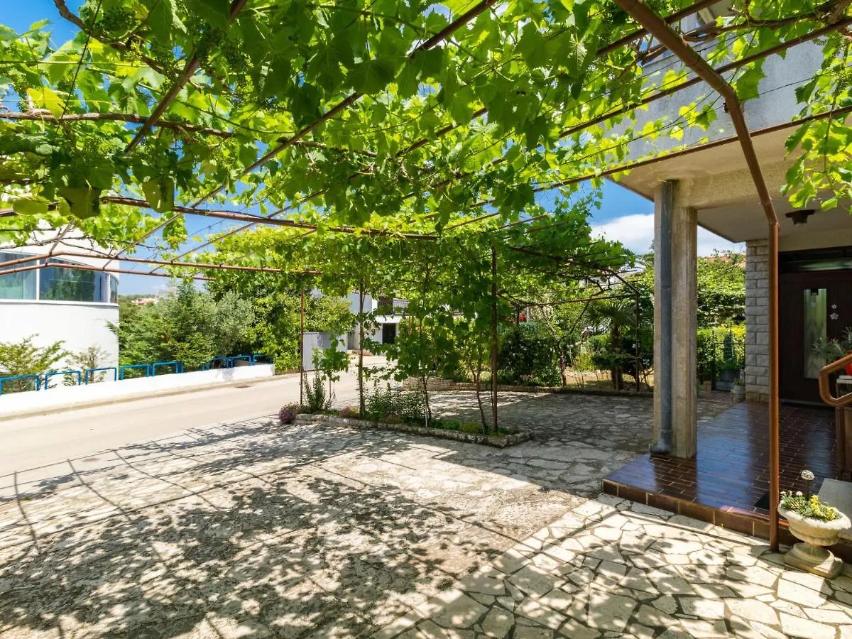 Apartment Bellevue - Pul332 By Interhome Pjescana Uvala Kroatië